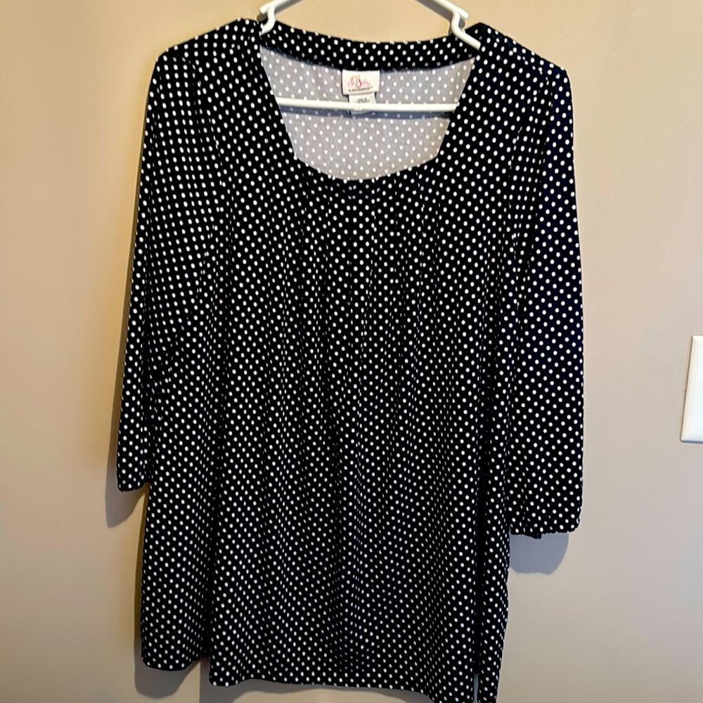 Maternity Top- black and white polka dots -Size Large